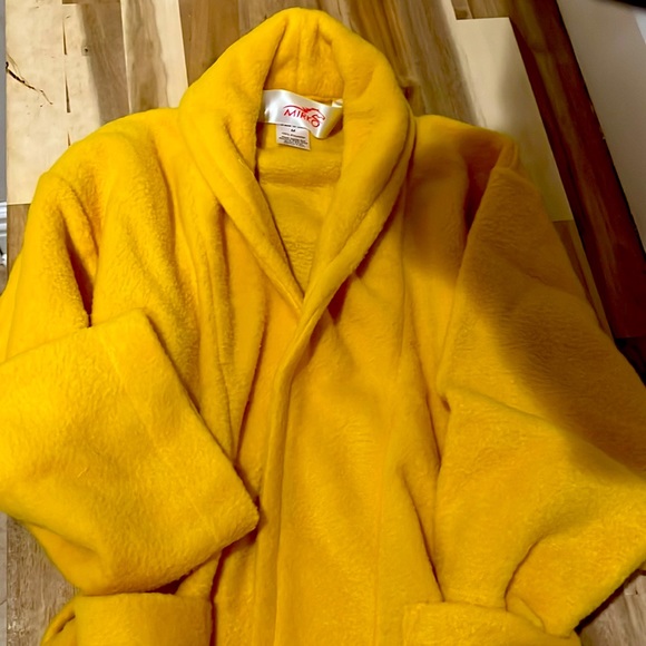 Brand New Mirko Yellow Gold Fleece Children’s Robe - Picture 6 of 9